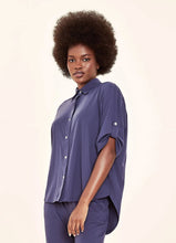 Laad de afbeelding in de Gallery-viewer, Gallery: Uv Line Shirtdress Shirt Copa Navy Blue Upf50+