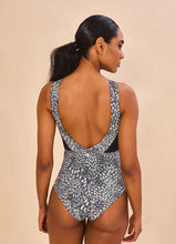 Laad de afbeelding in de Gallery-viewer, Image 02: Uv Line One-Piece Swimsuit Verena Asas Upf50+