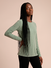 Laad de afbeelding in de Gallery-viewer, Gallery: Uv Line Rash Guard Longsleeve Fem New Fit Mix Grey Upf50+