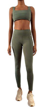 Laad de afbeelding in de Gallery-viewer, Product Front: Uv Line Fitness Bottom Legging Fit Aspen Green Cactus Upf50+