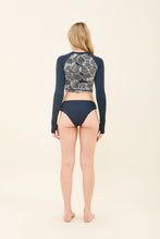 Laad de afbeelding in de Gallery-viewer, Model Back: Uv Line Set Set Dalia Marinho Upf50+