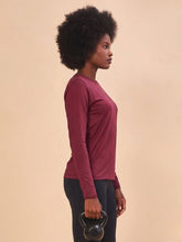 Laad de afbeelding in de Gallery-viewer, Image 02: Uv Line Rash Guard Longsleeve Uvpro Vermelho Quimado Upf50+
