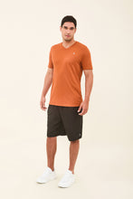 Laad de afbeelding in de Gallery-viewer, Image 03: Uv Line T-Shirt For Men T-Shirt Sport Fit Caramelo Upf50+

