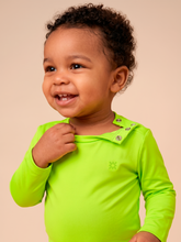 Laad de afbeelding in de Gallery-viewer, Image 04: Uv Line Rash Guard Longsleeve Baby Yellow Fluor Upf50+
