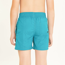 Laad de afbeelding in de Gallery-viewer, Model Back: Uv Line Boy's Swimwear Short Aqua Lucca Petroleo Upf50+
