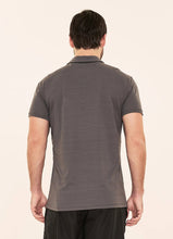 Laad de afbeelding in de Gallery-viewer, Model Back: Uv Line T-Shirt For Men T-Shirt Masc Polo Lead Upf50+
