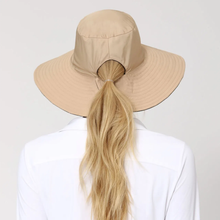 Laad de afbeelding in de Gallery-viewer, Model Back: Uv Line Floppy Hat San Diego Kaki/Preto
