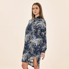 Laad de afbeelding in de Gallery-viewer, Image 02: Uv Line Shirtdress Shirtdress Ipanema Coqueiros Marinho Upf50+

