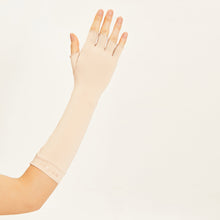 Laad de afbeelding in de Gallery-viewer, Image 02: Uv Line Glove Long Gloves Uni Beige Upf50+
