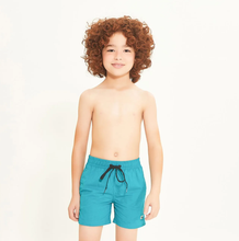 Laad de afbeelding in de Gallery-viewer, Model Front: Uv Line Boy's Swimwear Short Aqua Lucca Petroleo Upf50+
