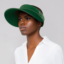 Laad de afbeelding in de Gallery-viewer, Model Front: Uv Line Visor Grecia Verde Folha Upf50+
