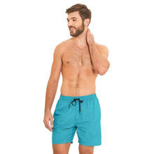 Laad de afbeelding in de Gallery-viewer, Model Front: Uv Line Short For Men / Bermuda Short Lucca Petroleo Upf50+
