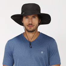 Laad de afbeelding in de Gallery-viewer, Model Front: Uv Line Floppy Hat Safari Preto Upf50+
