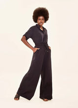 Laad de afbeelding in de Gallery-viewer, Image 04: Uv Line Beach Trousers Pantalona Preto Upf50+
