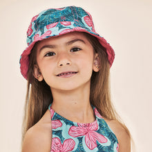 Laad de afbeelding in de Gallery-viewer, Model Front: Uv Line Bucket Hat Napoli Kids Hibiscus Upf50+
