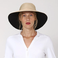 Laad de afbeelding in de Gallery-viewer, Model Front: Uv Line Floppy Hat San Diego Kaki/Preto
