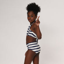 Laad de afbeelding in de Gallery-viewer, Model Back: Uv Line Girl's Two-Piece Bikini Set Listras Upf50+
