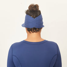Laad de afbeelding in de Gallery-viewer, Model Back: Uv Line Visor Visor Granada Eva Marinho Fosco Upf50+
