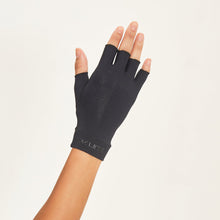 Laad de afbeelding in de Gallery-viewer, Image 02: Uv Line Glove Short Gloves Uni Black Upf50+
