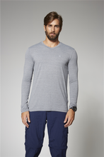 Laad de afbeelding in de Gallery-viewer, Model Front: Uv Line Fitness Top Sport Fit Mas Ml Mescla Upf50+
