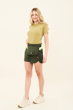 Laad de afbeelding in de Gallery-viewer, Image 08: Uv Line Fitness Cover Up Bag-Foldable Windbreaker Jacket Verde Militar
