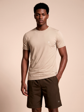 Laad de afbeelding in de Gallery-viewer, Gallery: Uv Line T-Shirt For Men T-Shirt New Fit Masc Sand Upf50+
