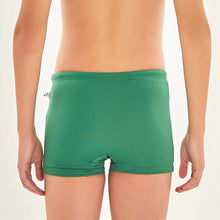 Laad de afbeelding in de Gallery-viewer, Model Back: Uv Line Boy's Swimwear Trunks Kids F Inf Brazil Green Upf50+
