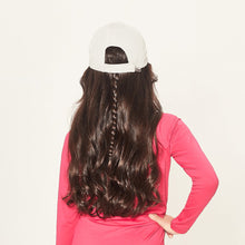 Laad de afbeelding in de Gallery-viewer, Model Back: Uv Line Caps Cap Teens Colors Inf Sand Upf50+
