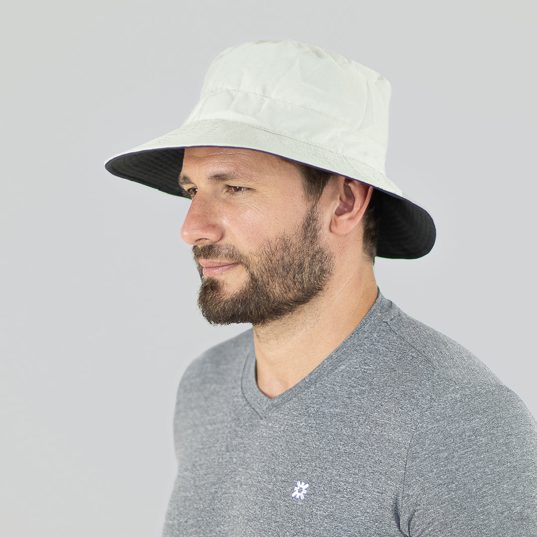 Model Front: Uv Line Bucket Hat Australia Areia Cinza Upf50+