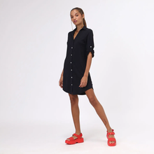 Laad de afbeelding in de Gallery-viewer, Image 02: Uv Line Kaftans / Cover Ups Copenhagen Fpu50+ Shirtdress Black Uv
