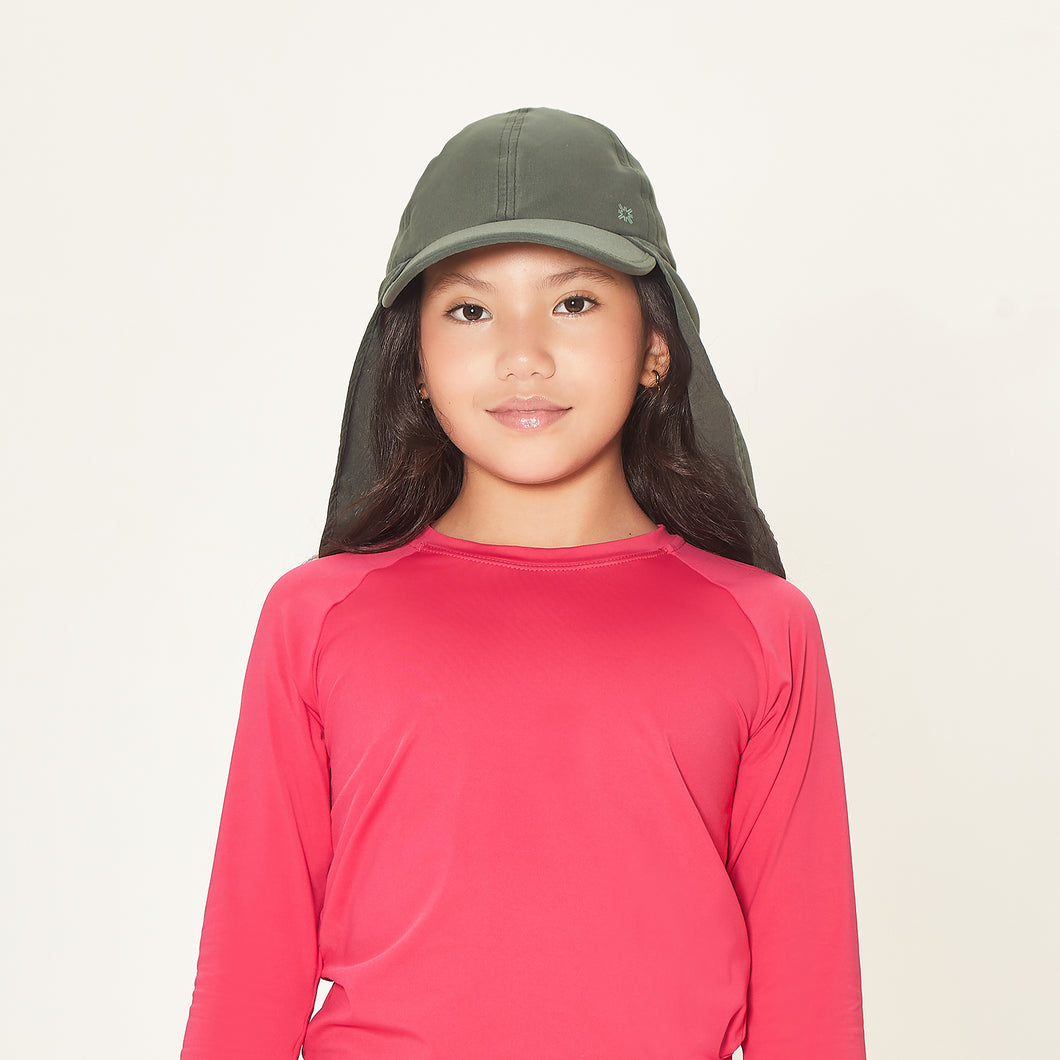 Model Front: Uv Line Caps Legionario Teens Verde Militar Upf50+