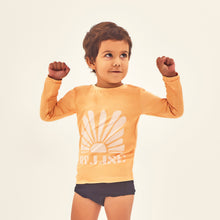 Laad de afbeelding in de Gallery-viewer, Model Front: Uv Line Baby Swimwear Rash Guard Baby Solar Upf50+
