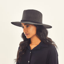 Laad de afbeelding in de Gallery-viewer, Image 02: Uv Line Floppy Hat Saint Germain Preto Upf50+

