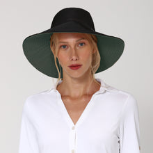 Laad de afbeelding in de Gallery-viewer, Model Front: Uv Line Floppy Hat San Diego Preto Verde Upf50+
