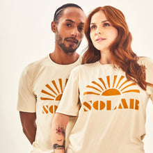 Laad de afbeelding in de Gallery-viewer, Gallery: Uv Line Fitness Top T-Shirt Solar Off White Upf50+
